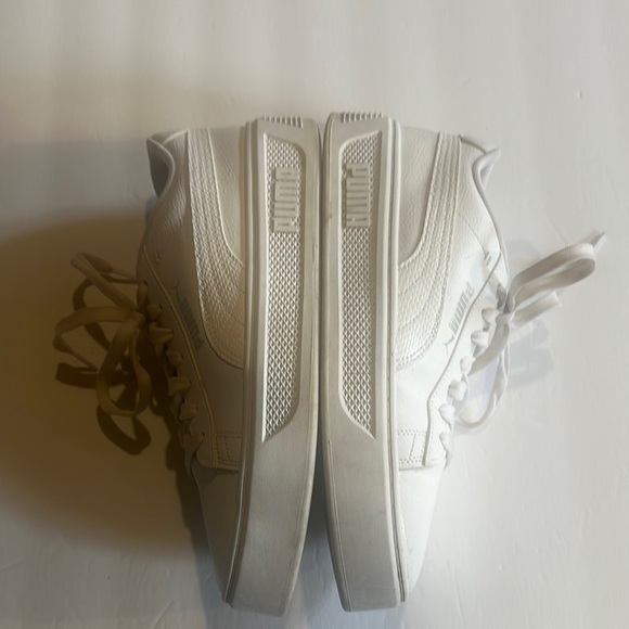 Puma White lace up Sneakers tennis 392253-01 style w silver Puma details size 11 - Picture 5 of 8